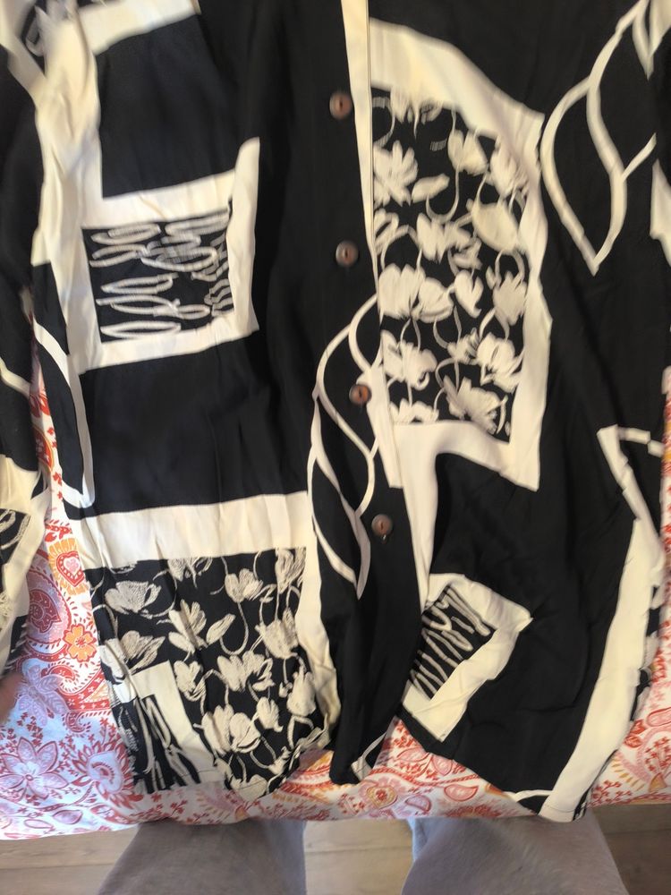 Black And White Patterned Button-Up Shirt image 1