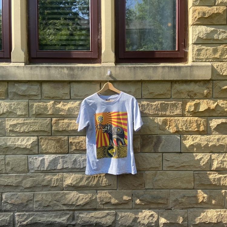 Obey Obey t shirt in grey featuring trippy elephant design on the front. Really nice quality t shirt. product image