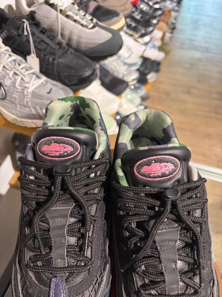 Nike AM95 Corteiz Pink Beam UK 6.5 #336 image 2