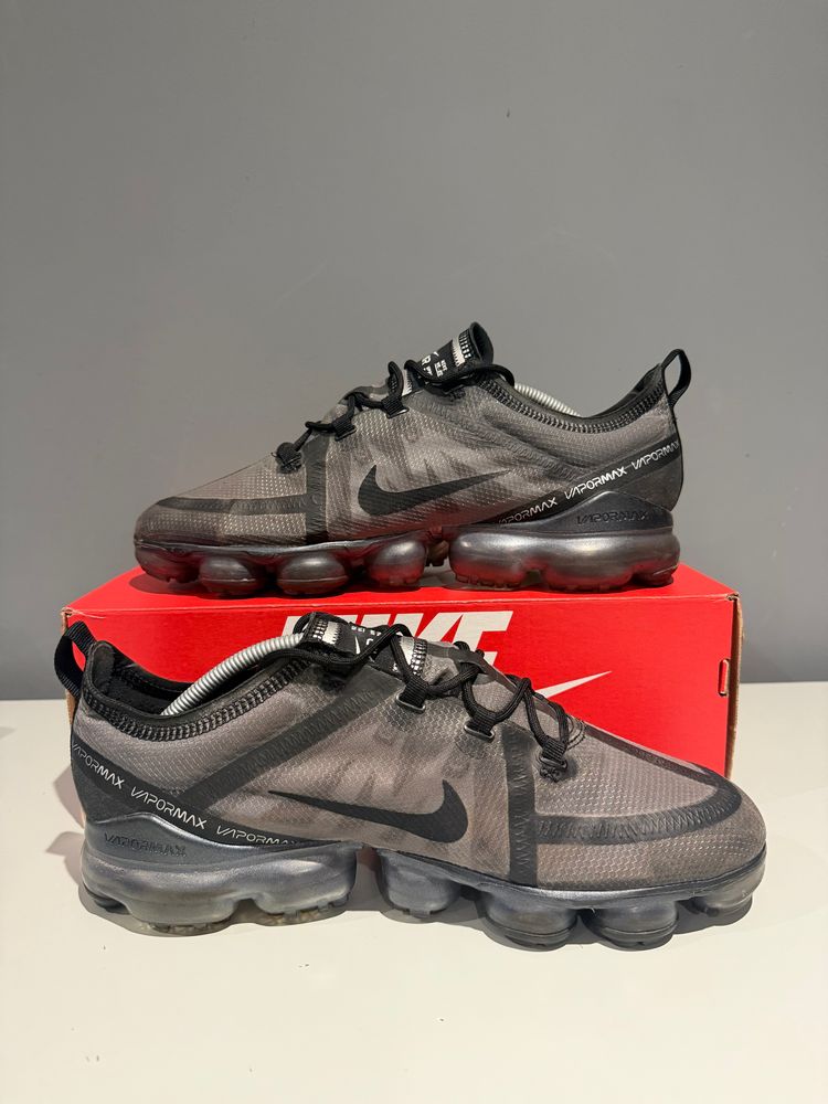 Nike Air VaporMax 2019 Triple Black – UK 10 (No Box) image 2