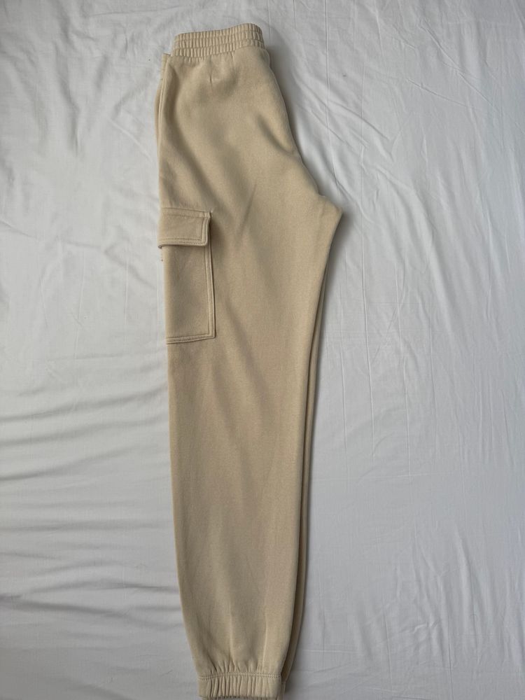 H&M Beige Cargo Jogger Pants image 4