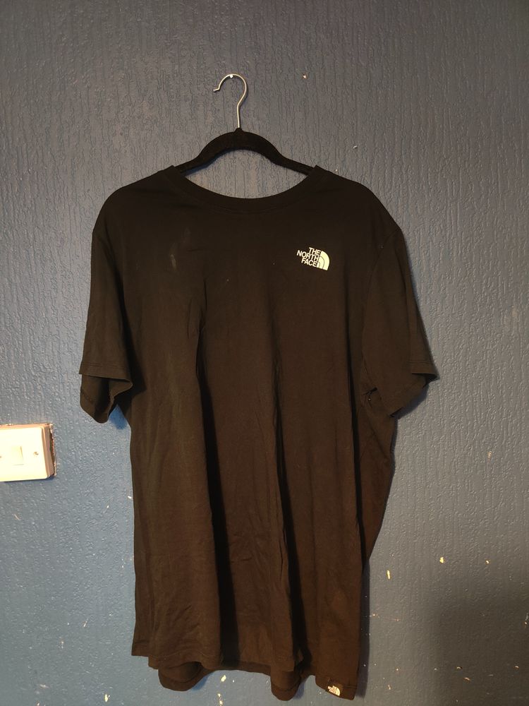 The North Face Black T-Shirt image 1