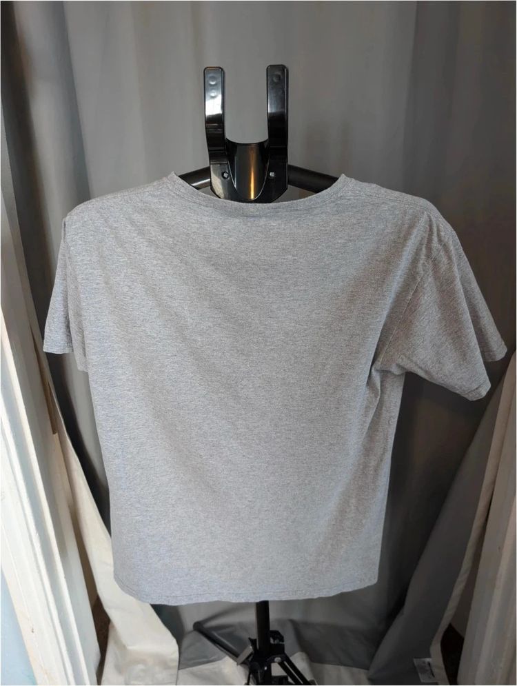 Official H.E.R. R&B Graphic Band T-Shirt XS Grey Cotton Blend image 2