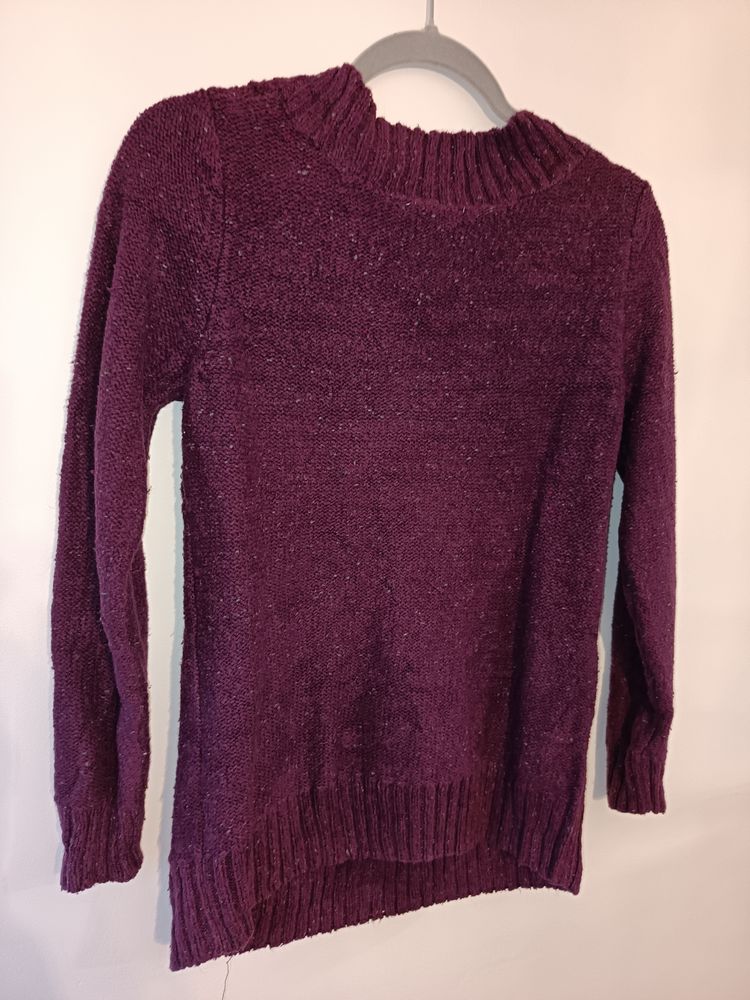 Immagine di Purple Knit Sweater With Cable Knit Detail And Button 2