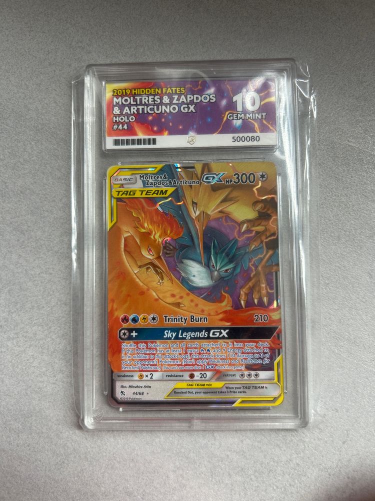 Immagine di Moltres & Zapdos & Articuno Gx Pokemon Card 1