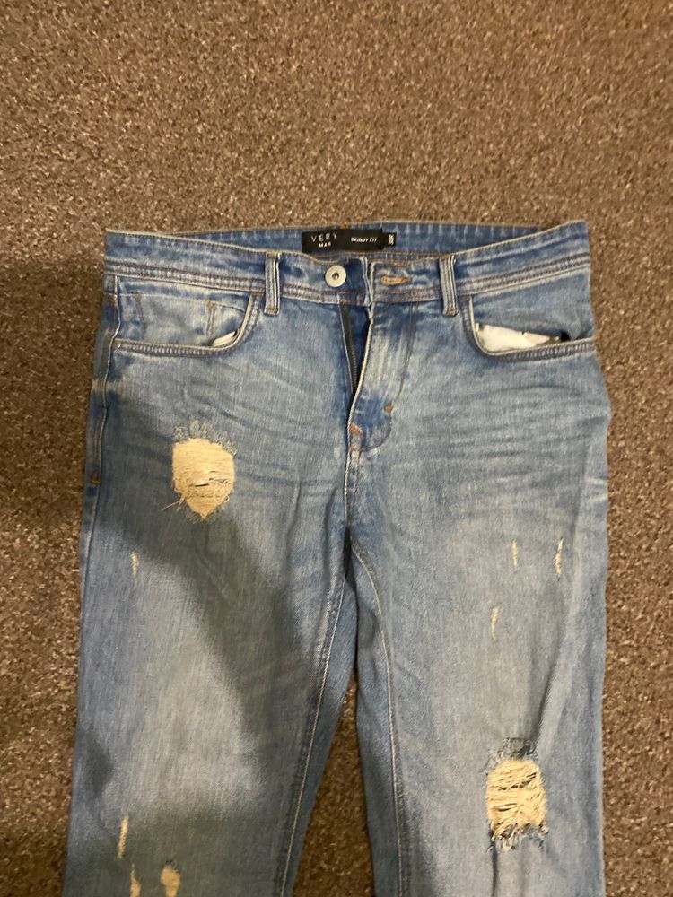 Light Blue Distressed Jeans imagen 2