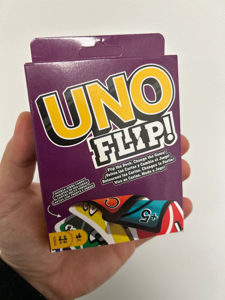 Uno Flip Card Game image 1