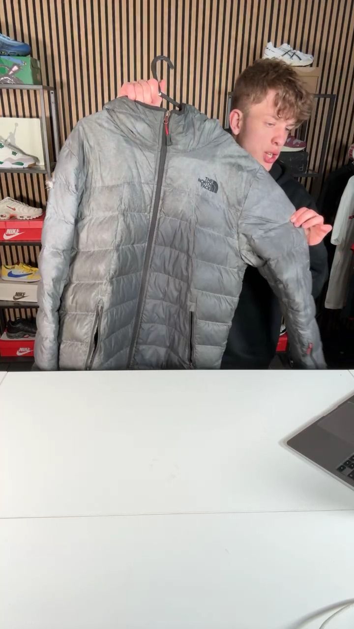 Immagine del prodotto The North Face JACK NORTH FACE PUFFER SIZE LARGE 
