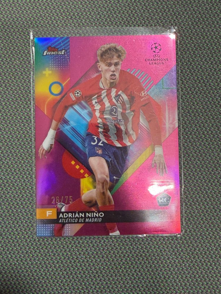 Topps Finest Adrián Niño 26/75 image 1