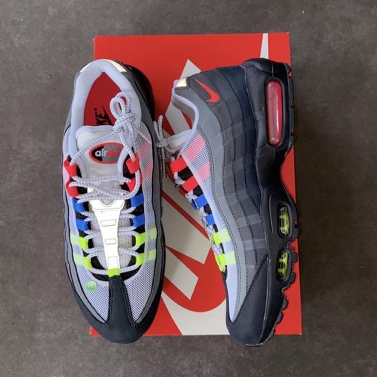 Nike - Nike Air Max 95 Greedy 3.0s off noir/ black/ smoke grey/ solar/ red Colourway product image