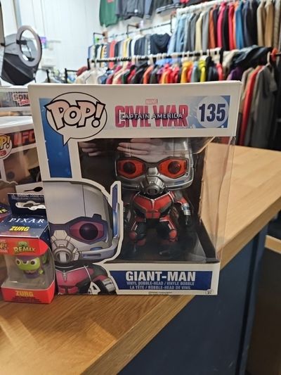 Funko Pop Captain America Civil War Giant-Man Vinyl Bobble-Head