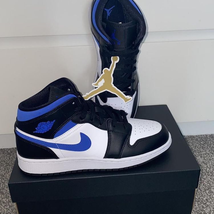 Jordan Air Jordan 1 Mid Racer Blue in Black, Racer Blue and White. These trainers are out of stock everywhe product image