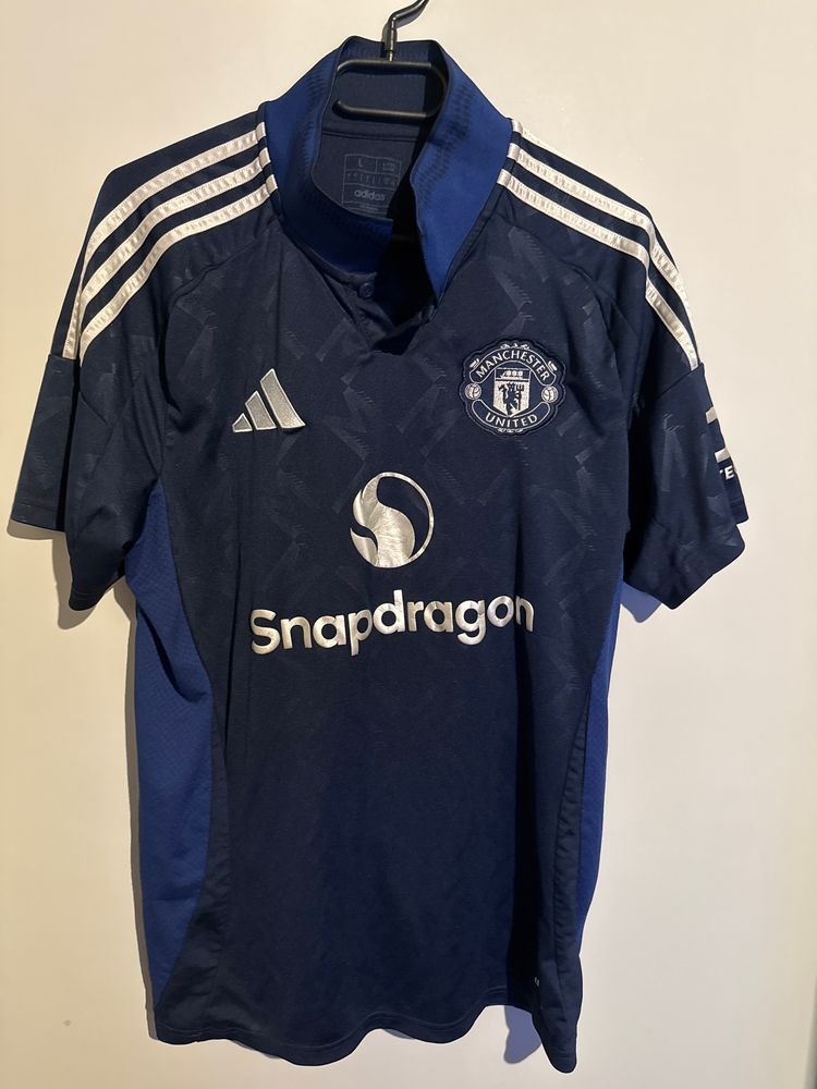Manchester United large Away 2024 - crinkled sponsor 