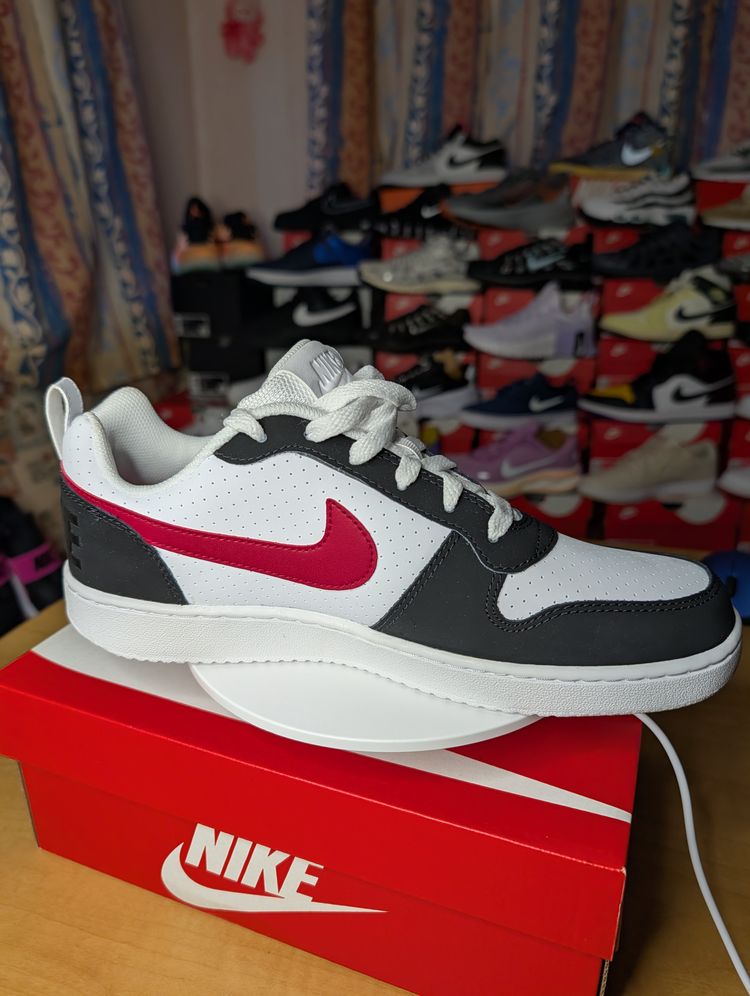 Nike Court Borough low  image 3