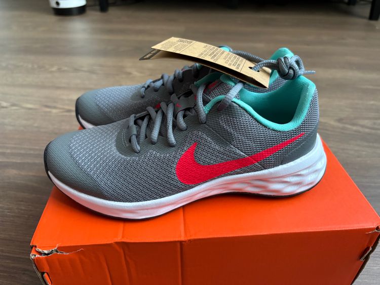 Nike Revolution 6 Nn (Gs) Sneakers image 1