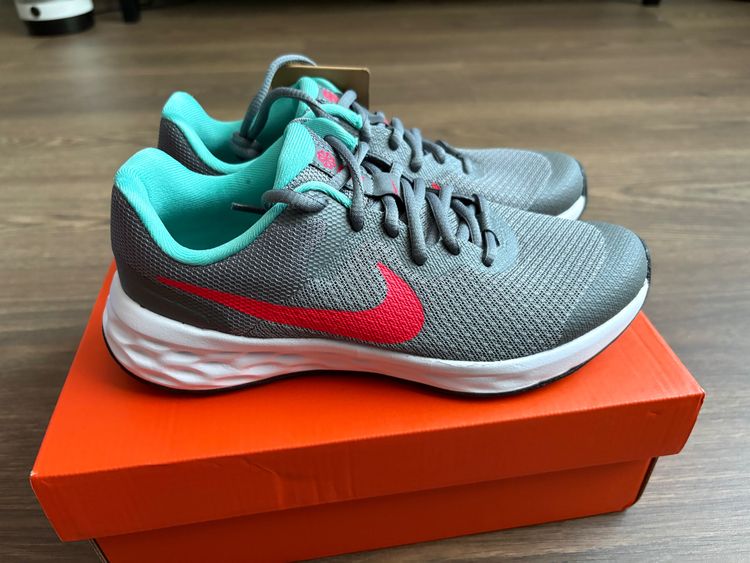 Nike Revolution 6 Nn (Gs) Sneakers image 3