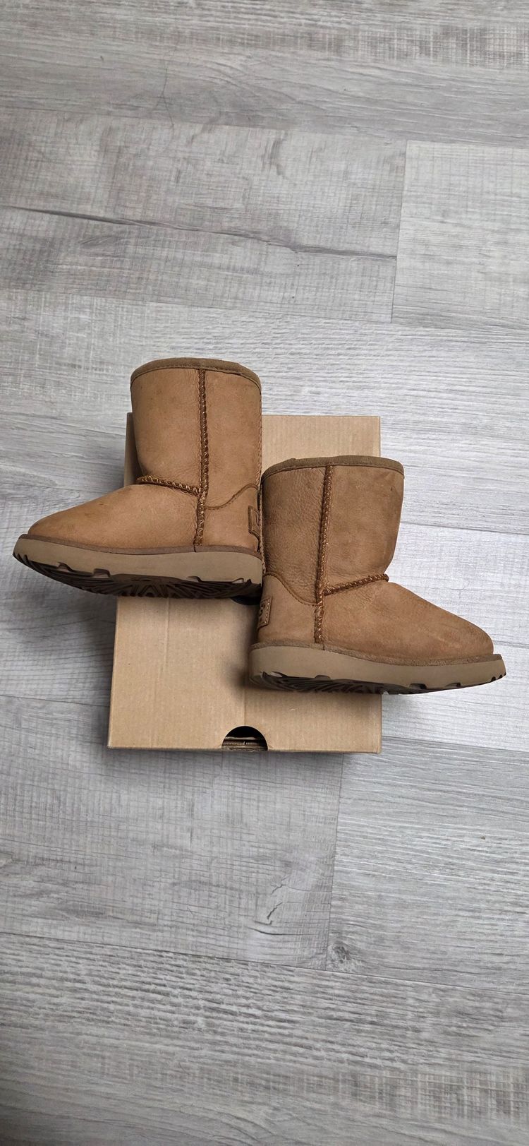 6c Uggs 2