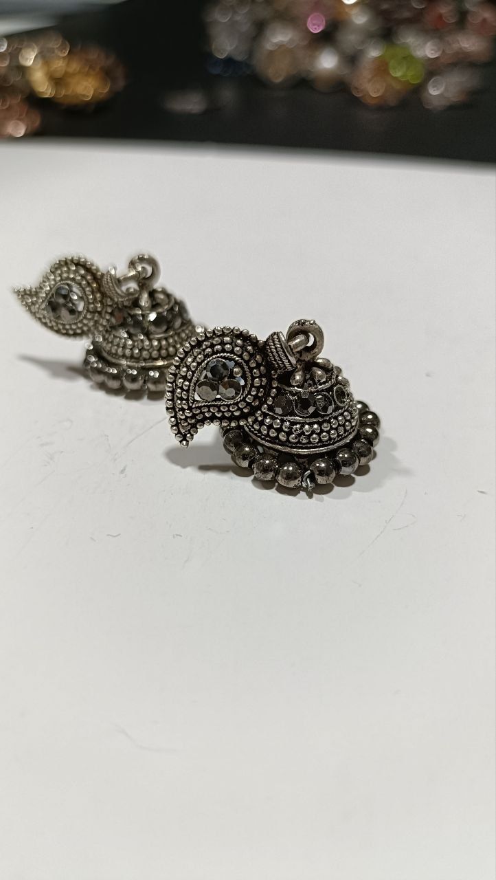 Silver-Tone Stud Earrings image 10