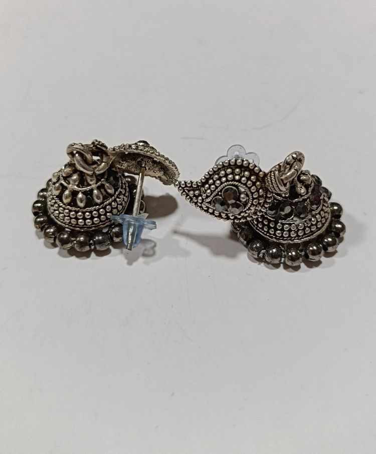 Silver-Tone Stud Earrings image 3