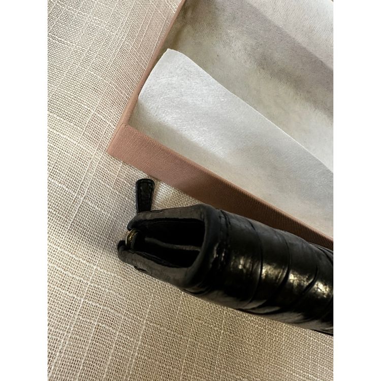 Miu Miu large zipped wallet / all-in-one in black pleated leather / Miu Miu Matelassé long wallet image 6