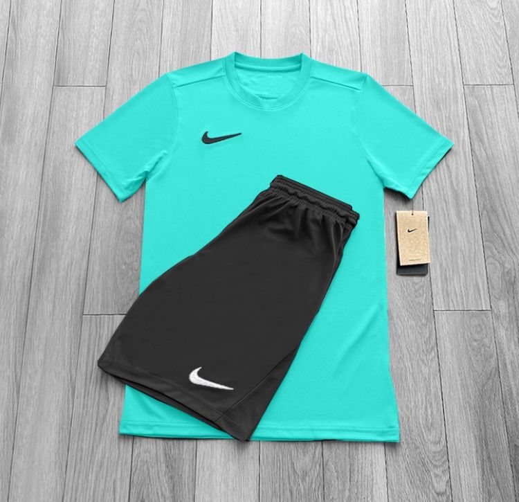 Nike Nike Sportswear T-shirt and Shorts Set product image