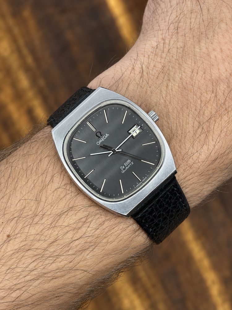 Vintage Omega De Ville Quartz Cal. 1342 – Grey Dial – Box & Papers image 3