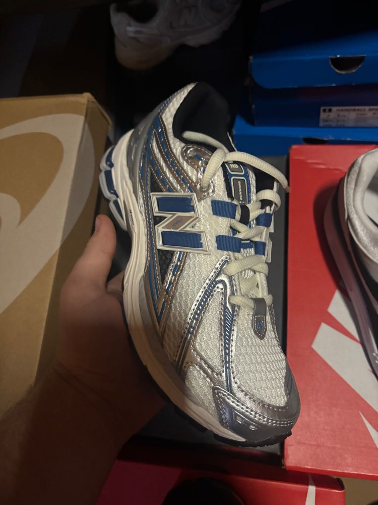 New Balance 1906R