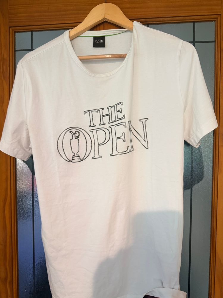 Boss White T-Shirt With The Open Print