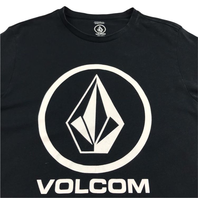 VOLCOM SPELLOUT GRAPHIC TEE. image 2
