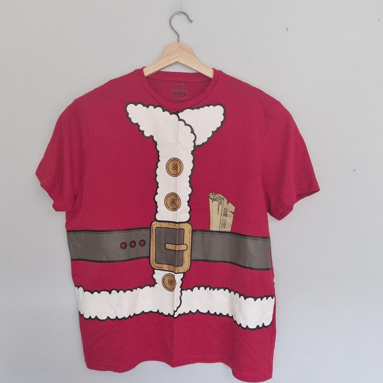 George Men's red t-shirt designed to look like a Santa suit. With applied graphics in Excellent condition. product image