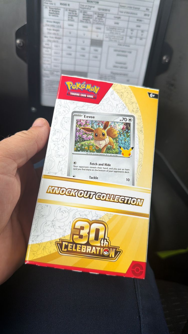 Pokémon Trading Card Game Knock Out Collection 30Th Celebration image 1