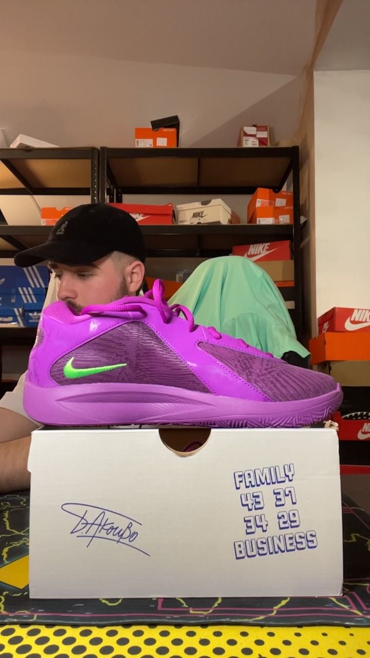 Other 67) UK7.5 product image