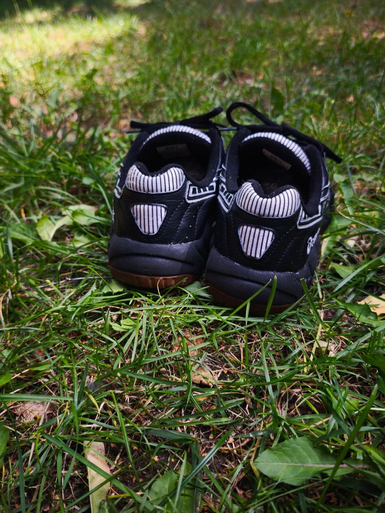 Asics Black And Silver Athletic Shoes image 3