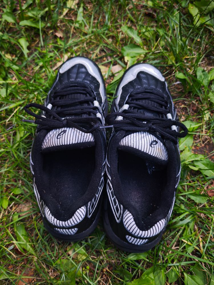 Asics Black And Silver Athletic Shoes image 8