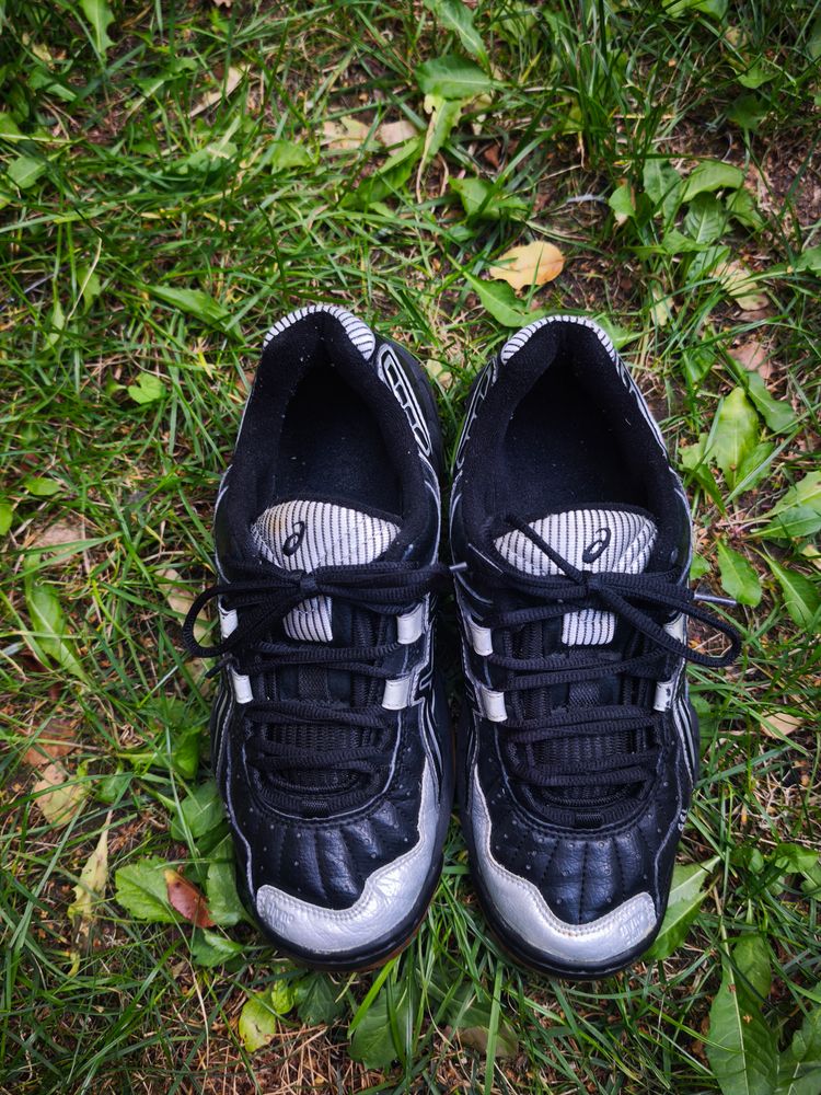 Asics Black And Silver Athletic Shoes image 10