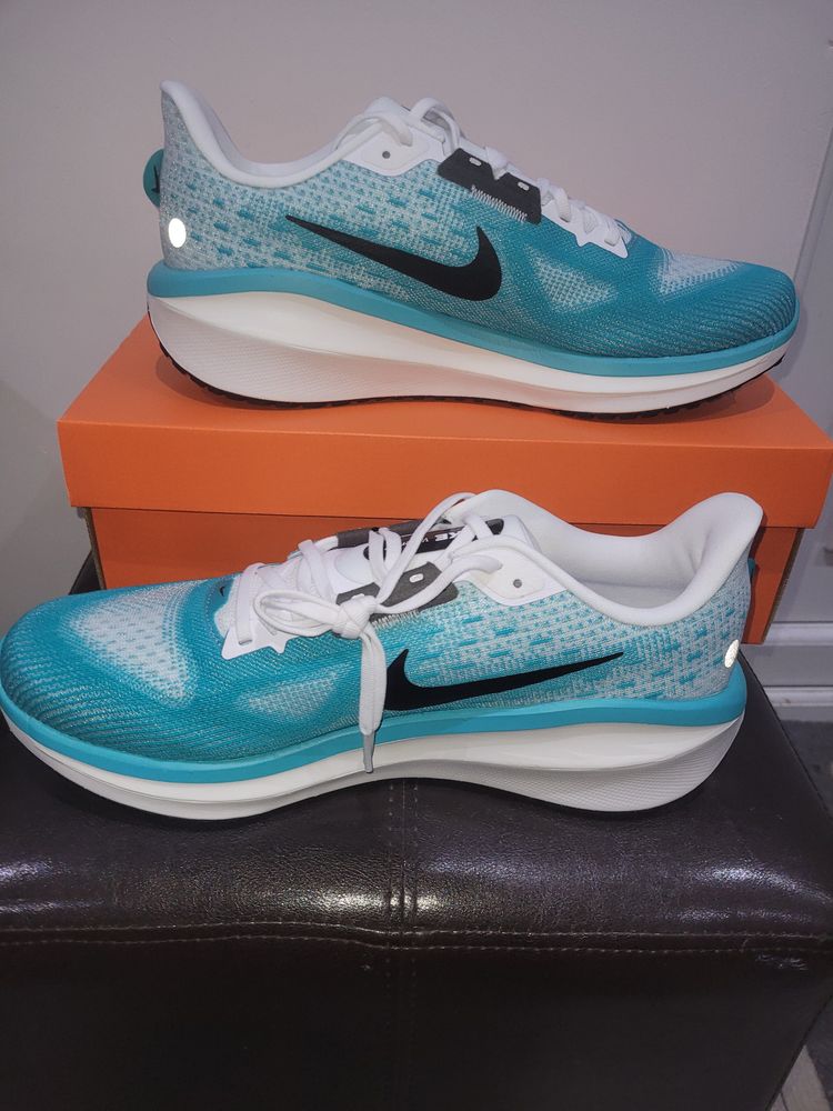 Nike Vomero 17  obraz 2