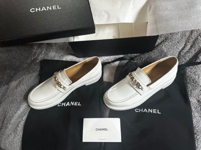 Chanel White Loafers ( authenticity unconfirmed)