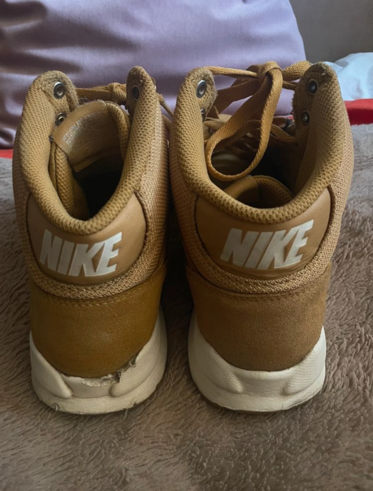 Nike Nike Brown High-Top Sneakers product image