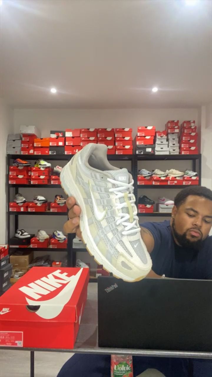 Nike nike p-6000 photon dust product image