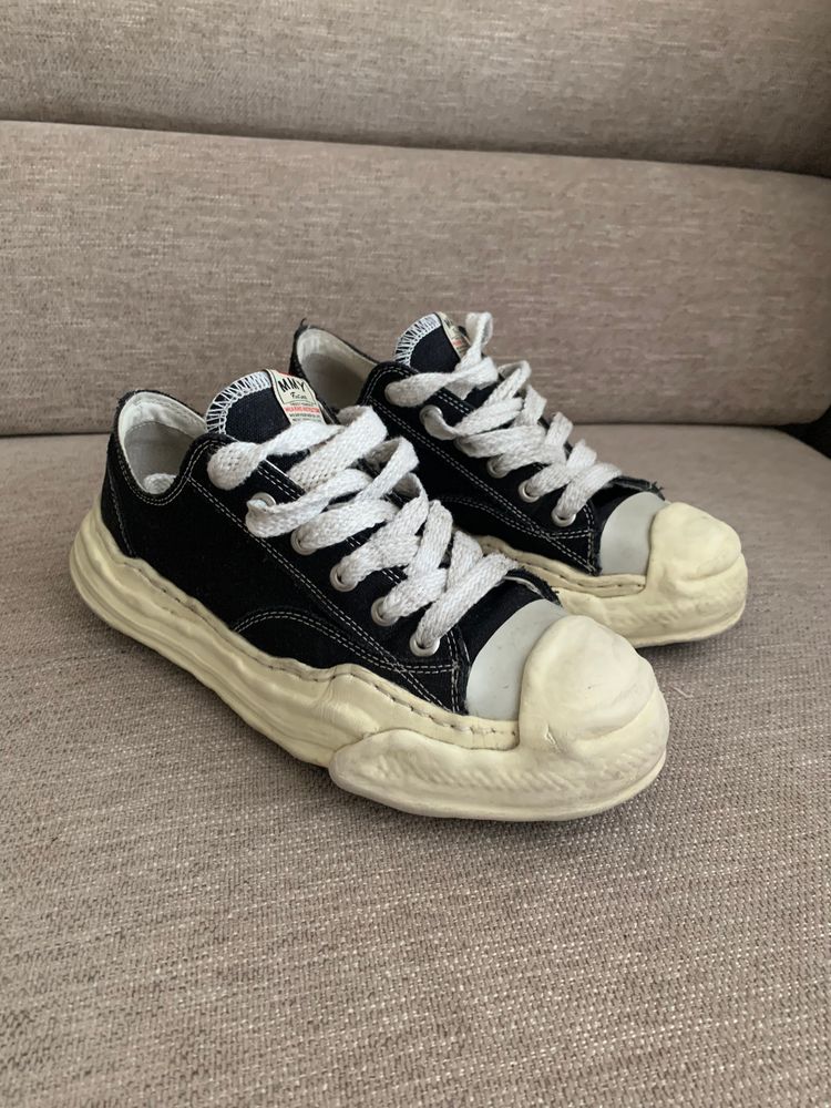 Amy Black Canvas Sneakers