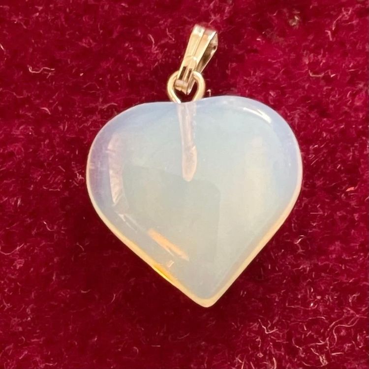 New Opalite Quartz Puff Heart Love Crystal Pendant Healing Birthday Valentine Gift
