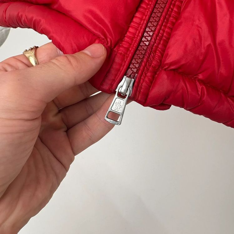 Moncler Gers Red Down Hooded Gilet Vest - 1 imagen 8