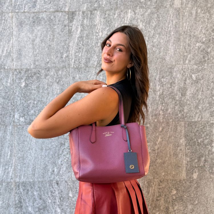 Gucci Swing Shopper image 16