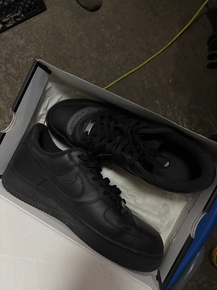 Black Sneakers
