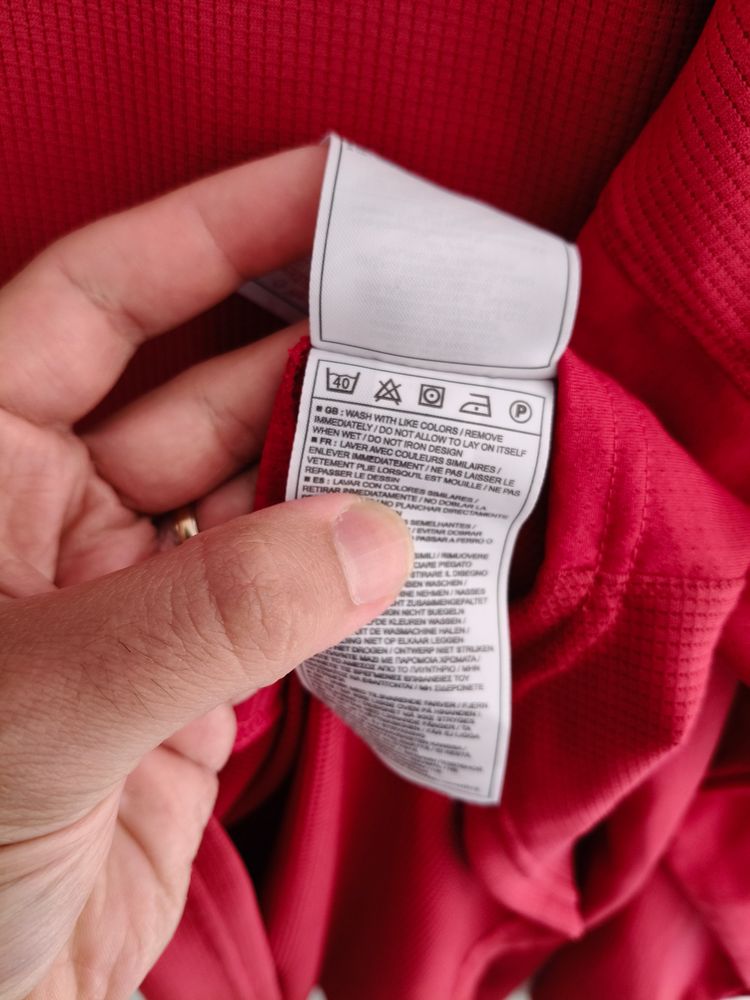 Immagine di Nike Red Long Sleeve Sports Shirt 5
