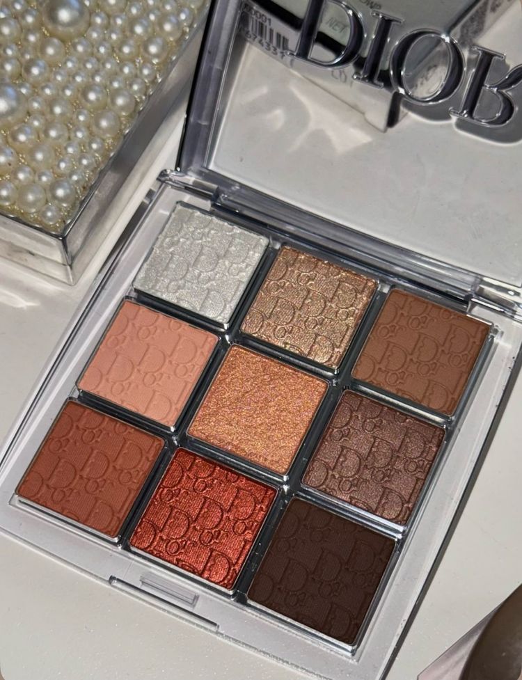 Dior Eyeshadow Palette obraz 3