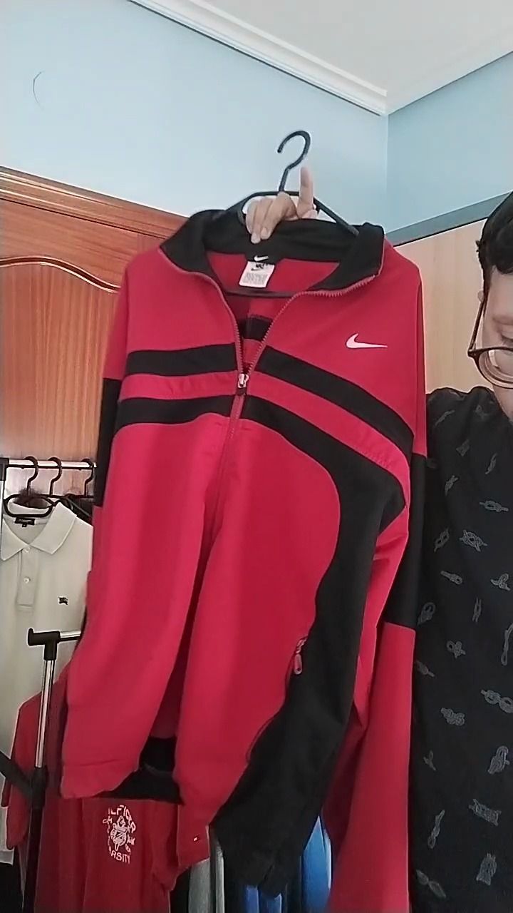 Nike Chaqueta Roja (Nike) product image