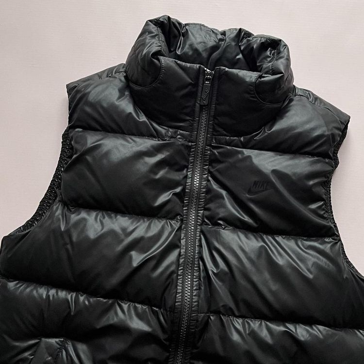 Nike Black Nike Gilet body warmer product image