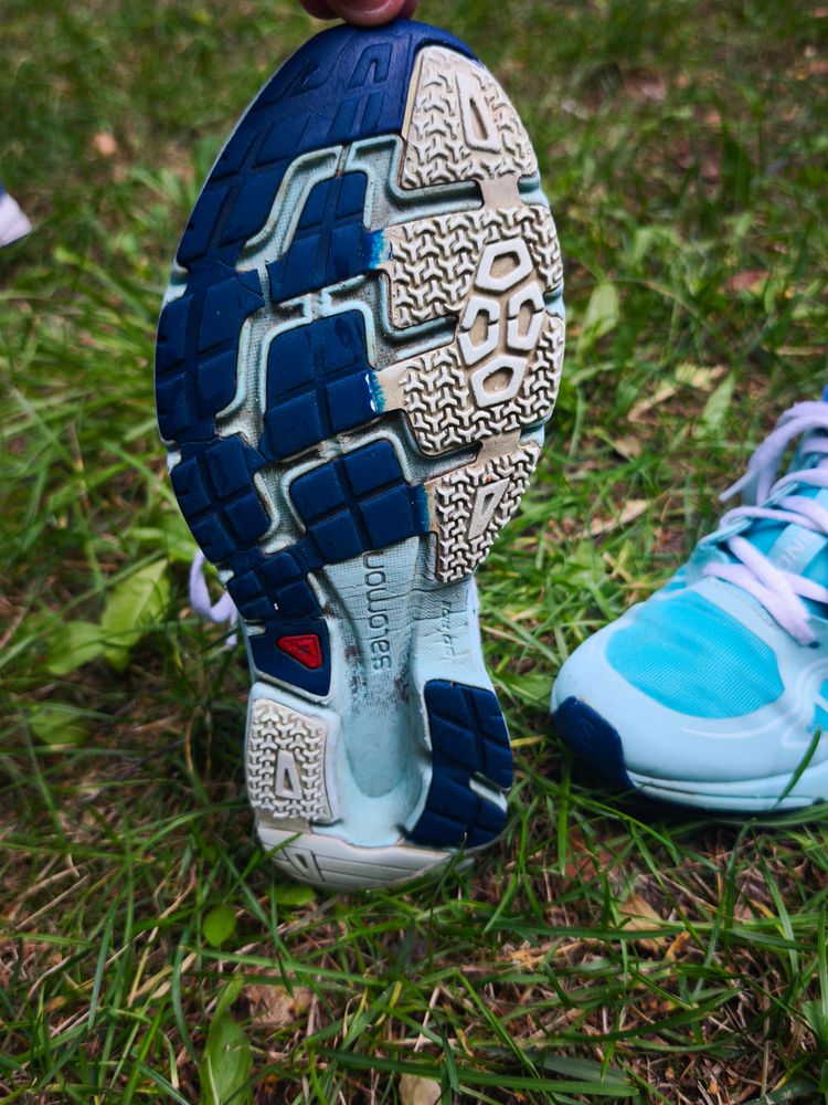 Salomon Blue Running Shoes image 7