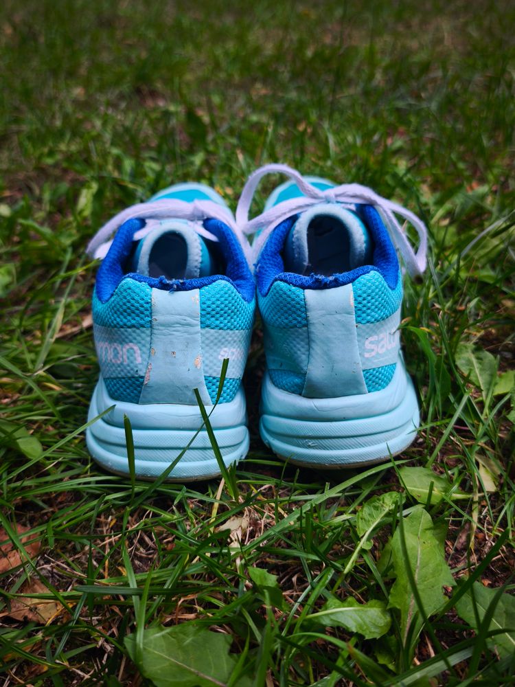 Salomon Blue Running Shoes image 8